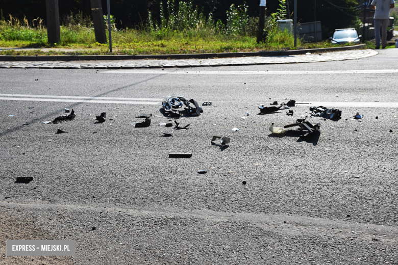 Zderzenie motocykla i osobówki między Kamieńcem Ząbkowickim a Złotym Stokiem 