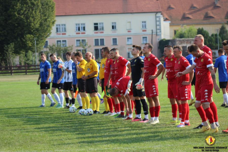 Klasa okręgowa: Zamek Kamieniec Ząbkowicki 6:0 (1:0) Unia Złoty Stok