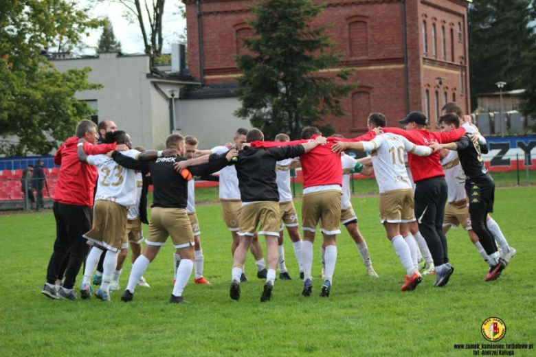 Klasa okręgowa: Polonia Bystrzyca Kłodzka 1:5 (0:3) Zamek Kamieniec Ząbkowicki