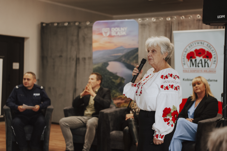 	IV Powiatowy Kongres Kobiet Wiejskich w Mąkolnie