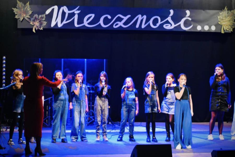 Wieczność w nas jest - koncert zaduszkowy w Ząbkowickim Centrum Kultury i Turystyki