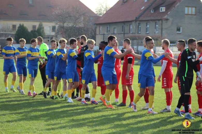 Klasa okręgowa: Zamek Kamieniec Ząbkowicki 3:2 (1:2) Lechia II Dzierżoniów