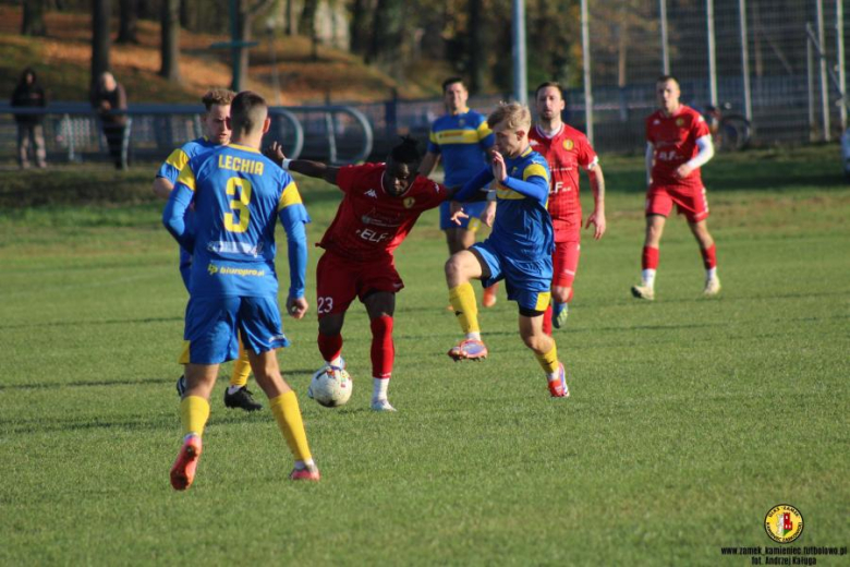 Klasa okręgowa: Zamek Kamieniec Ząbkowicki 3:2 (1:2) Lechia II Dzierżoniów