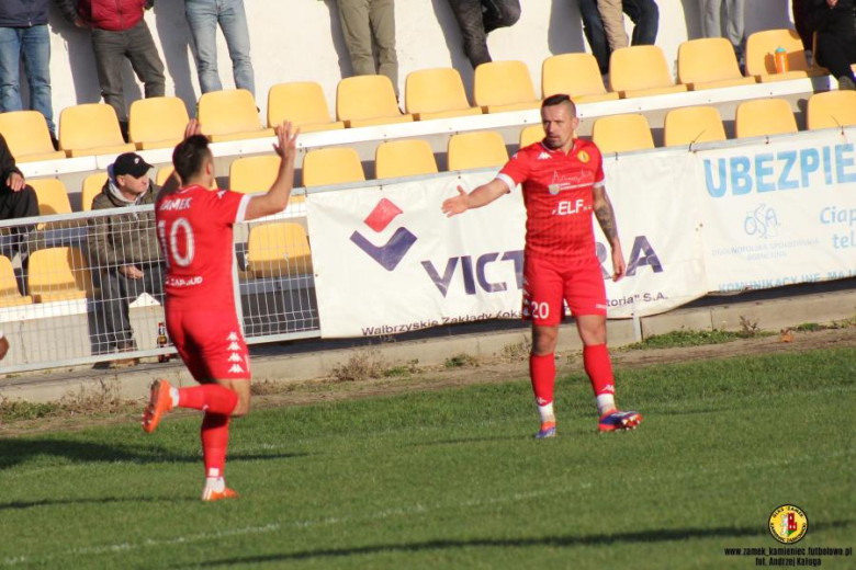 Klasa okręgowa: Zamek Kamieniec Ząbkowicki 3:2 (1:2) Lechia II Dzierżoniów