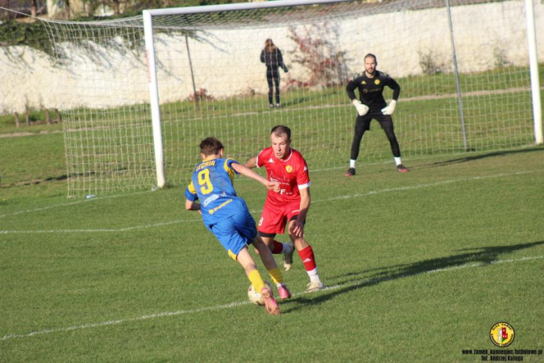 Klasa okręgowa: Zamek Kamieniec Ząbkowicki 3:2 (1:2) Lechia II Dzierżoniów