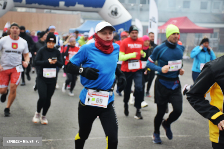 Na sportowo uczcili 106. rocznicę odzyskania Niepodległości przez Polskę