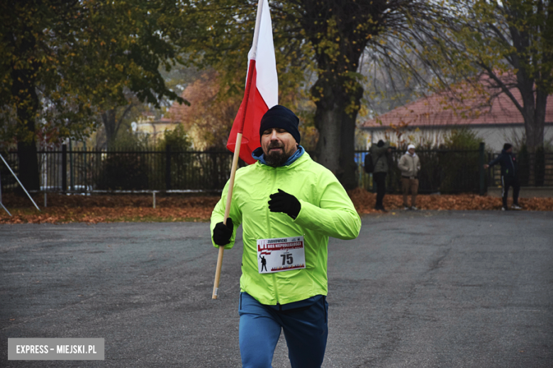 Na sportowo uczcili 106. rocznicę odzyskania Niepodległości przez Polskę