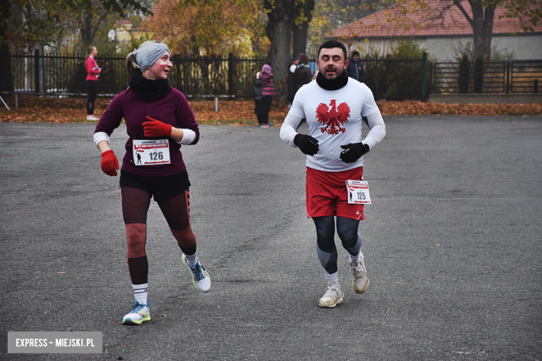 Na sportowo uczcili 106. rocznicę odzyskania Niepodległości przez Polskę