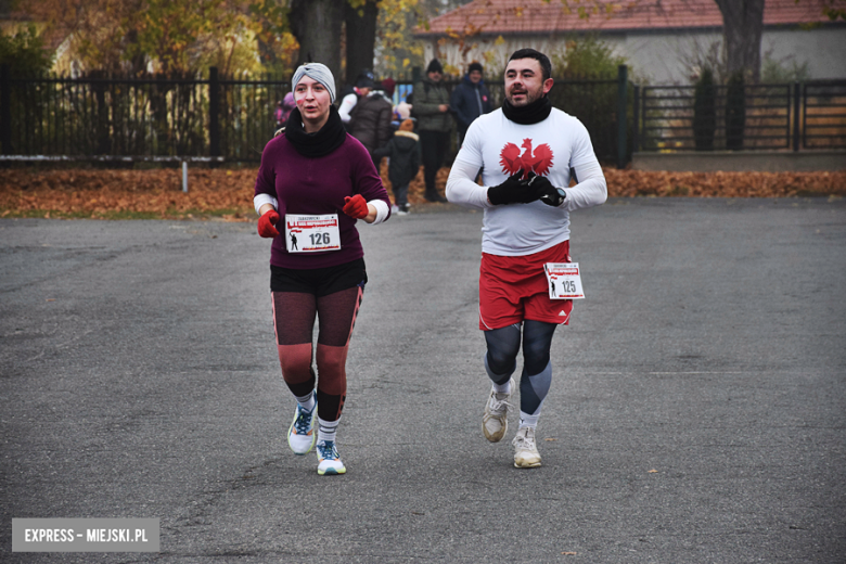 Na sportowo uczcili 106. rocznicę odzyskania Niepodległości przez Polskę