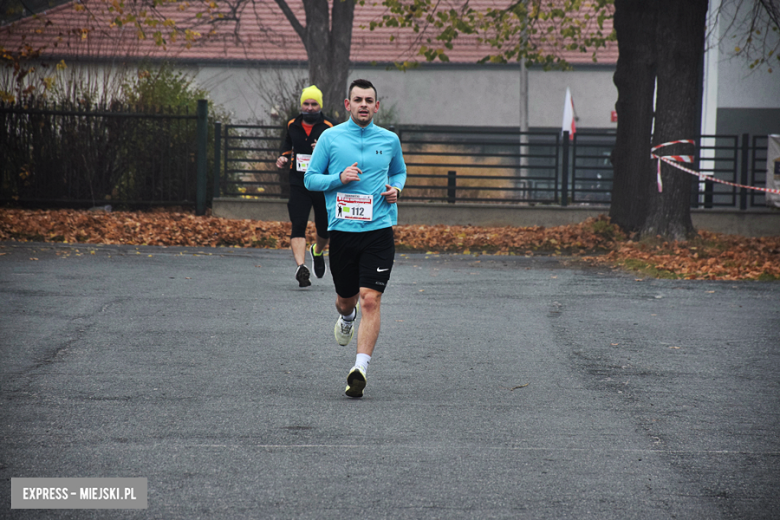 Na sportowo uczcili 106. rocznicę odzyskania Niepodległości przez Polskę