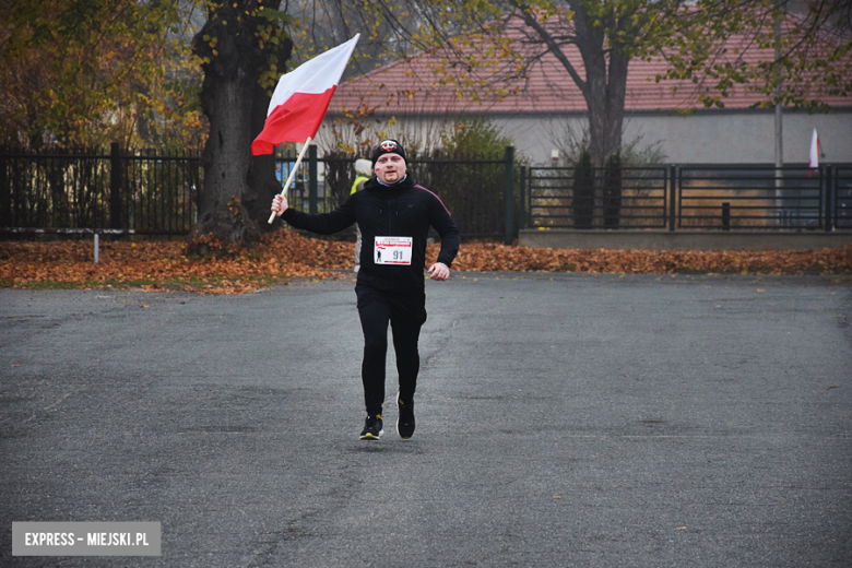 Na sportowo uczcili 106. rocznicę odzyskania Niepodległości przez Polskę