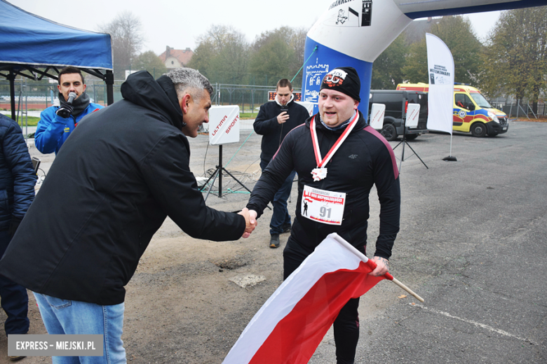 Na sportowo uczcili 106. rocznicę odzyskania Niepodległości przez Polskę