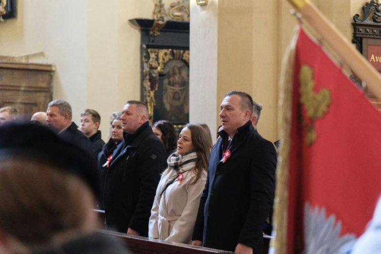 Obchody 106. rocznicy odzyskania NIepodległości w pałacowej scenerii