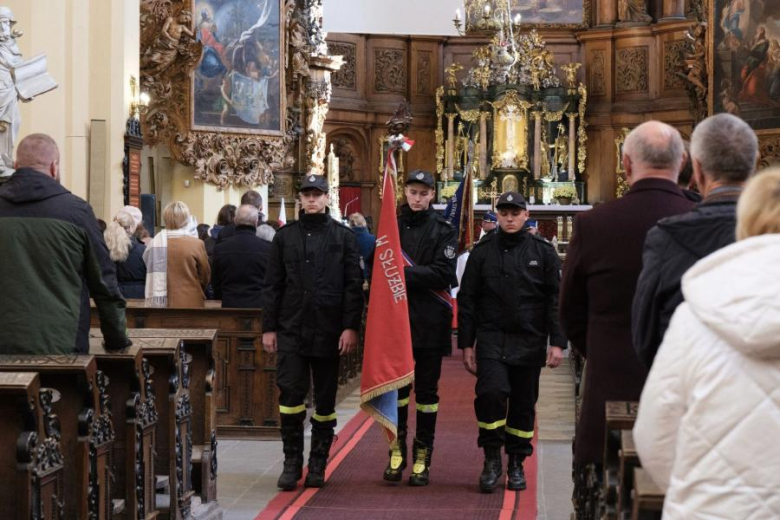 Obchody 106. rocznicy odzyskania NIepodległości w pałacowej scenerii