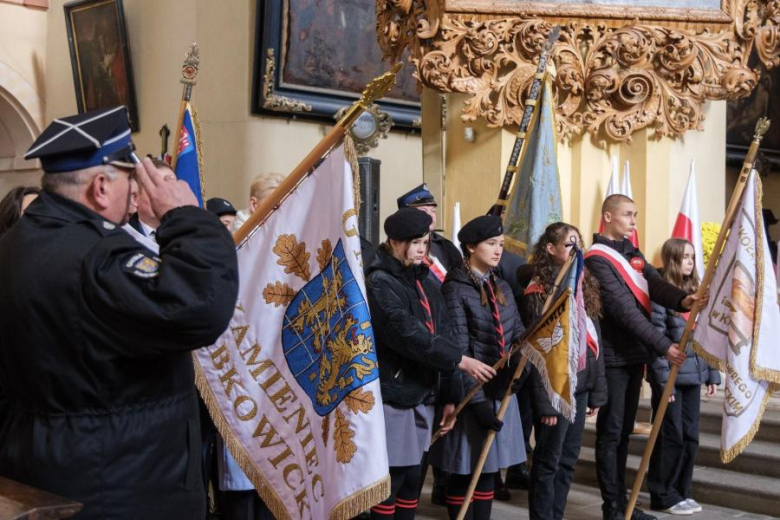 Obchody 106. rocznicy odzyskania NIepodległości w pałacowej scenerii