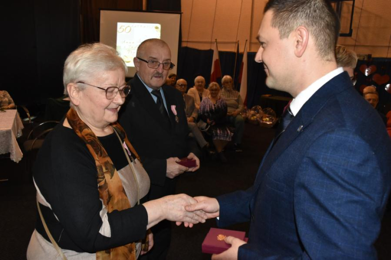 Złote i Diamentowe Gody w gminie Bardo. Świętowało kilkanaście par