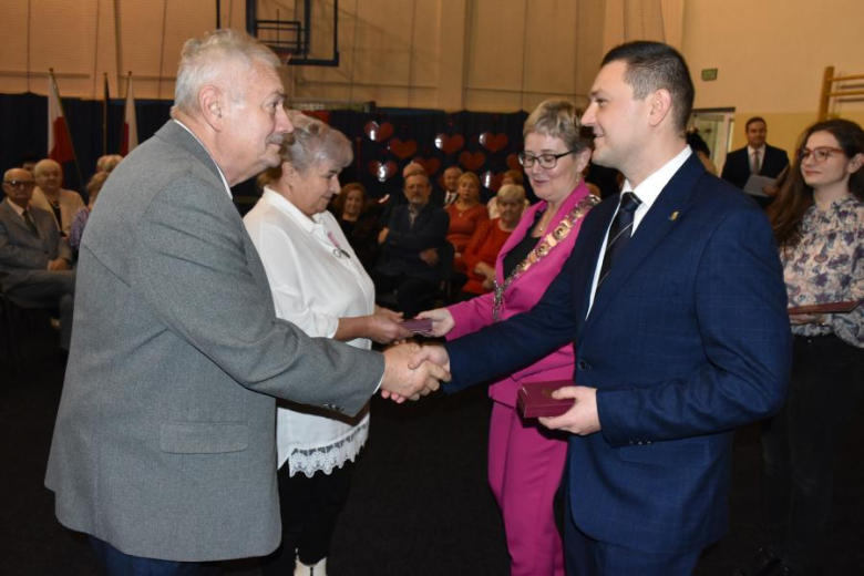 Złote i Diamentowe Gody w gminie Bardo. Świętowało kilkanaście par