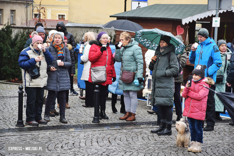 Jarmark Bożonarodzeniowy i spotkanie ze św. Mikołajem w Bardzie