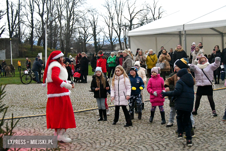 Bożonarodzeniowy jarmark na Kamienieckich Błoniach