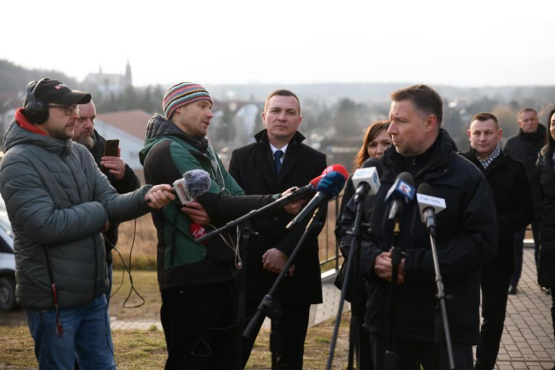 Pierwsi powodzianie odebrali klucze do nowych mieszkań