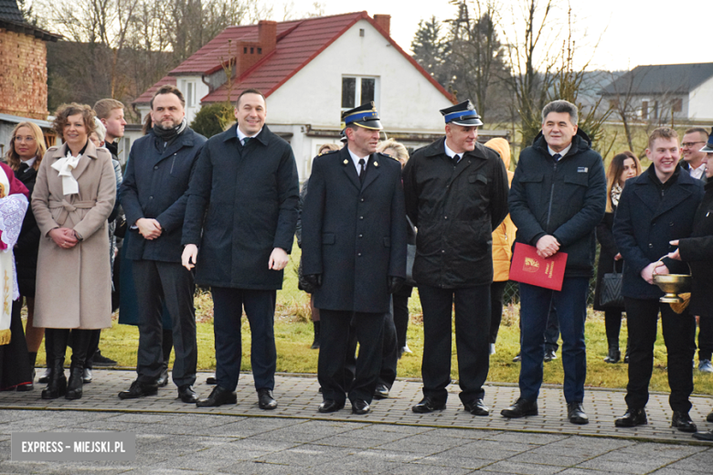 Oficjalne przekazanie nowego pojazdu ratowniczo-gaśniczego dla strażaków-ochotników z Przedborowej