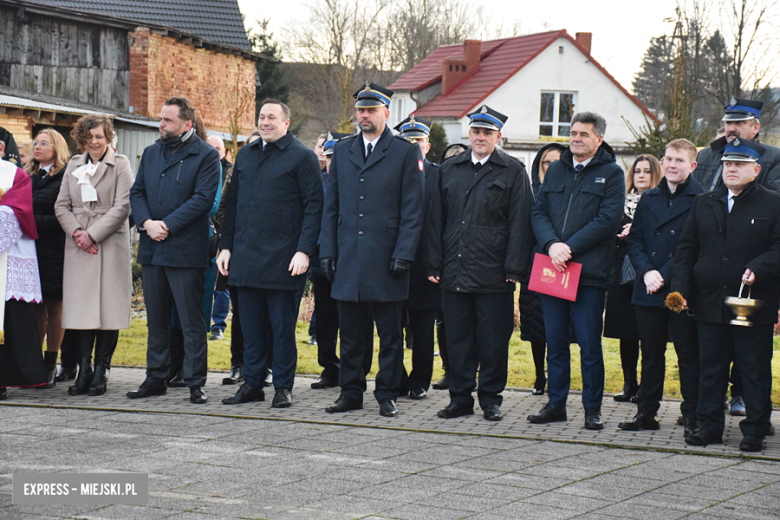 Oficjalne przekazanie nowego pojazdu ratowniczo-gaśniczego dla strażaków-ochotników z Przedborowej