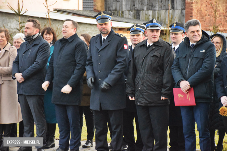 Oficjalne przekazanie nowego pojazdu ratowniczo-gaśniczego dla strażaków-ochotników z Przedborowej