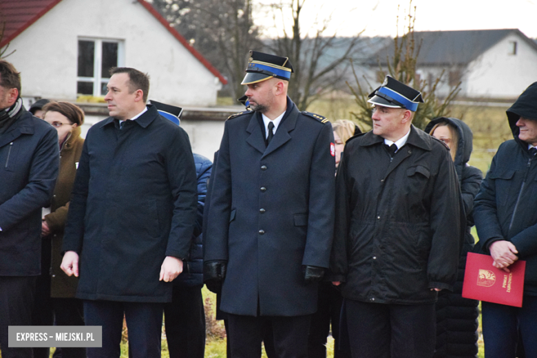 Oficjalne przekazanie nowego pojazdu ratowniczo-gaśniczego dla strażaków-ochotników z Przedborowej