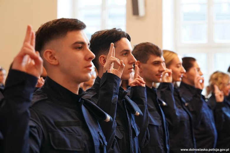 Nowi funkcjonariusze zasili szeregi dolnośląskiej policji