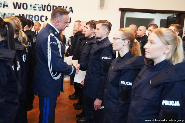 Nowi funkcjonariusze zasili szeregi dolnośląskiej policji