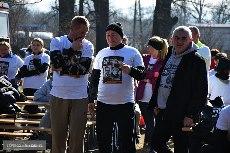 Bieg Tropem Wilczym w Kamieńcu Ząbkowickim [foto]