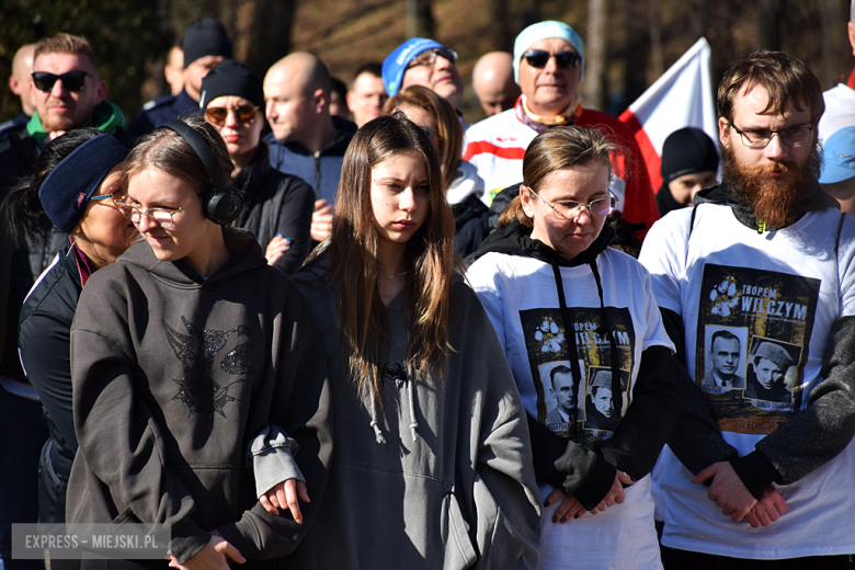 Bieg Tropem Wilczym w Kamieńcu Ząbkowickim [foto]