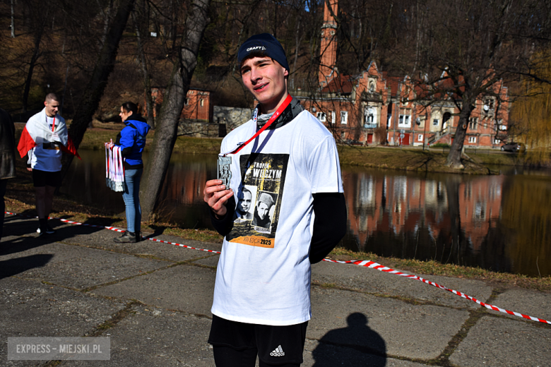 	Bieg Tropem Wilczym w Kamieńcu Ząbkowickim [foto]