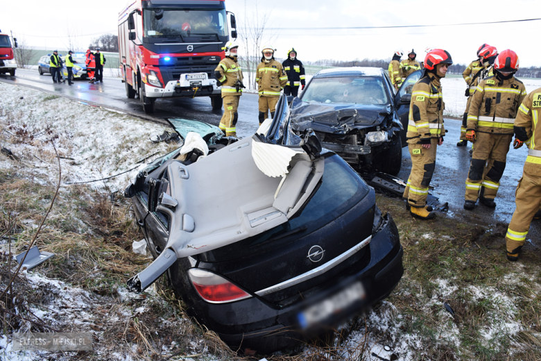 Tragiczny wypadek między Ząbkowicami a Ciepłowodami. Nie żyje młody mężczyzna