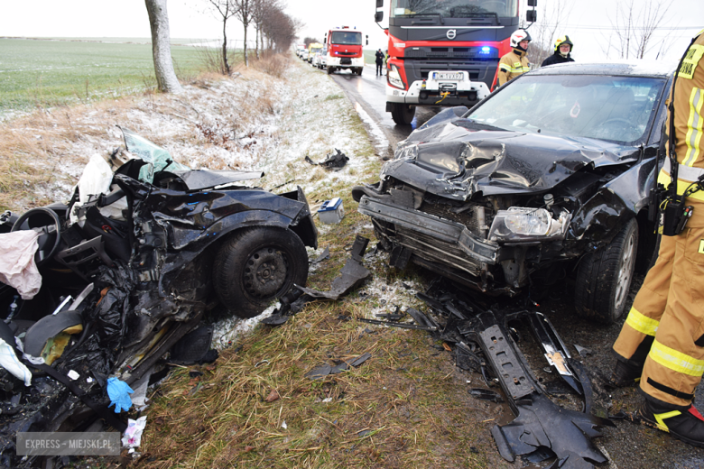 Tragiczny wypadek między Ząbkowicami a Ciepłowodami. Nie żyje młody mężczyzna