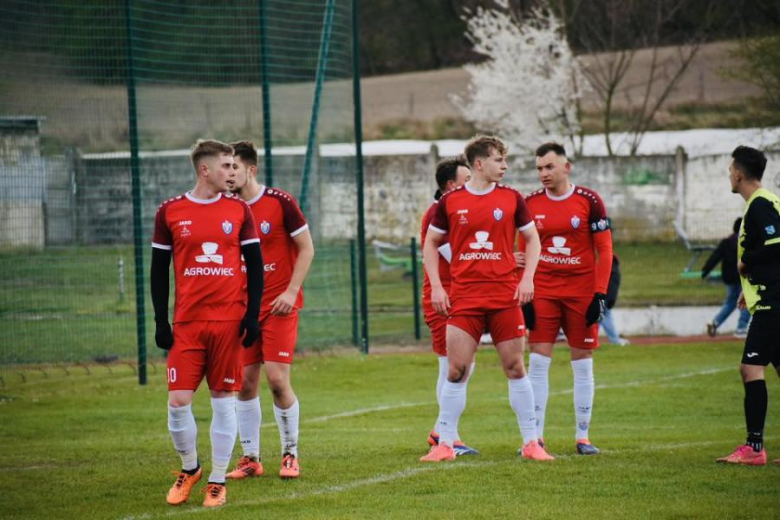 A-klasa, gr. II: Sparta Ziębice 6:0 (3:0) Tarnovia Tarnów