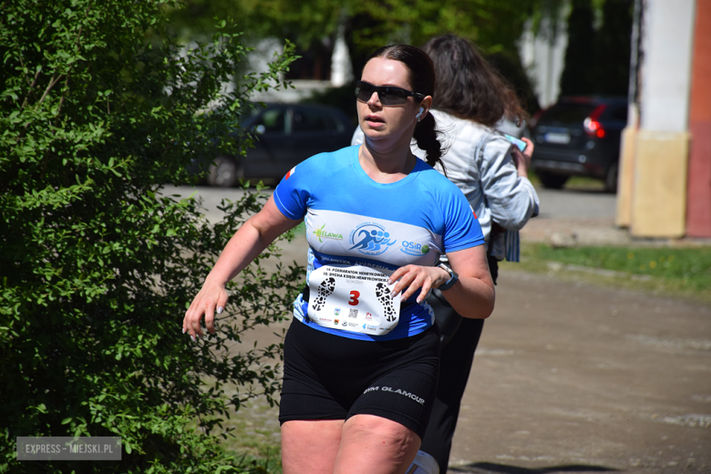 Biegowe emocje w Henrykowie – 14. Półmaraton Henrykowski i 10. Dycha Księgi Henrykowskiej [foto]