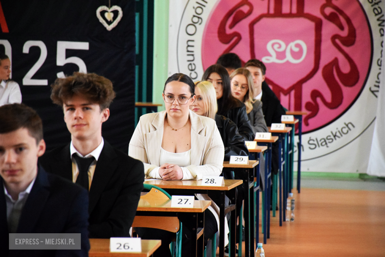 Matura 2025 rozpoczęta! W ząbkowickim liceum do egzaminu przystąpiło ponad 100 uczniów