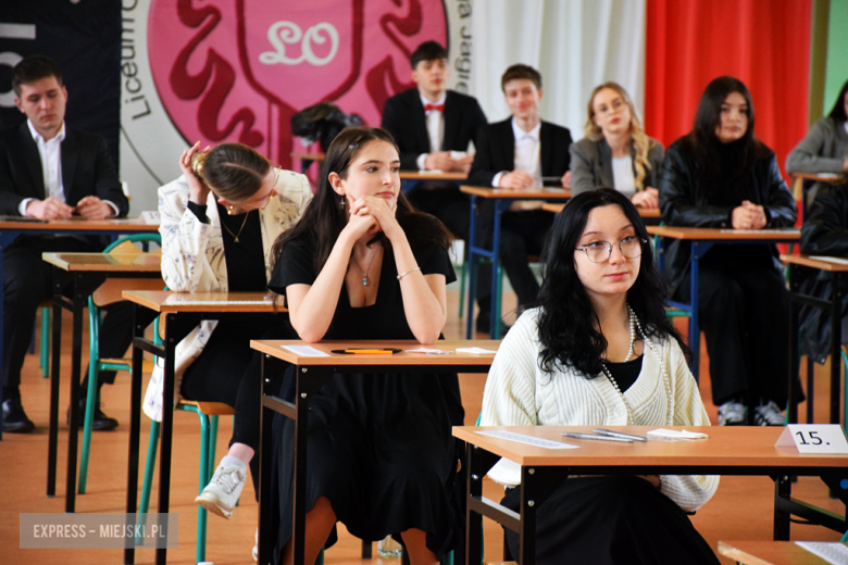 Matura 2025 rozpoczęta! W ząbkowickim liceum do egzaminu przystąpiło ponad 100 uczniów