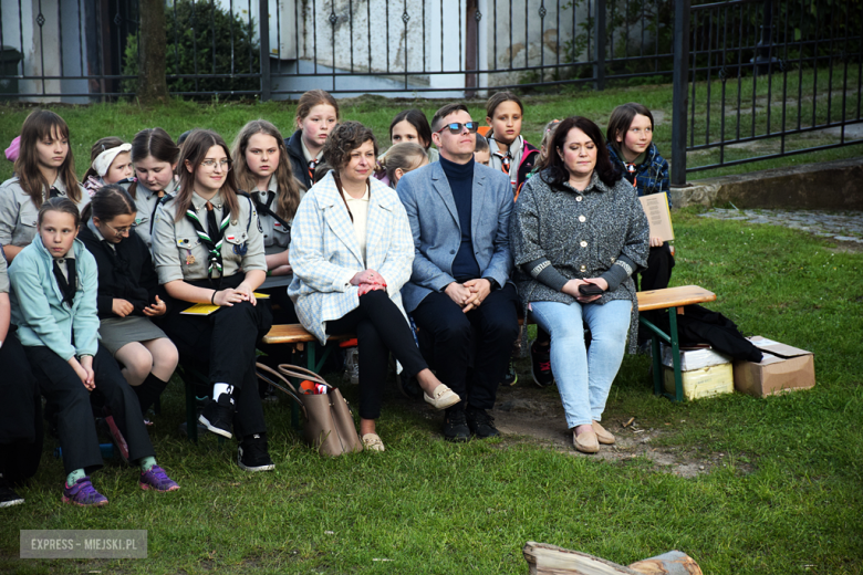 Blask ognia, dźwięk gitar i harcerskie melodie – ruszył Srebrnogórski Festiwal Piosenki Harcerskie