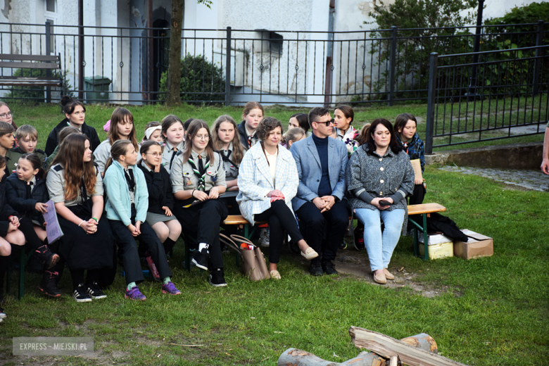 Blask ognia, dźwięk gitar i harcerskie melodie – ruszył Srebrnogórski Festiwal Piosenki Harcerskie