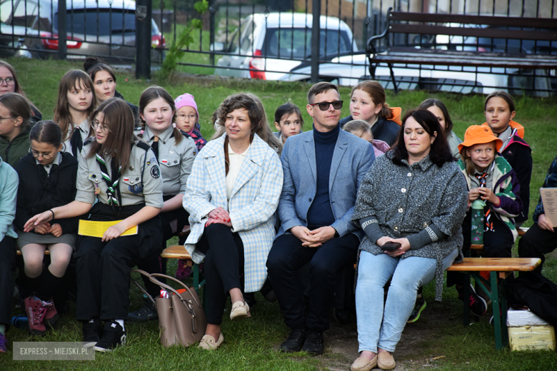Blask ognia, dźwięk gitar i harcerskie melodie – ruszył Srebrnogórski Festiwal Piosenki Harcerskie