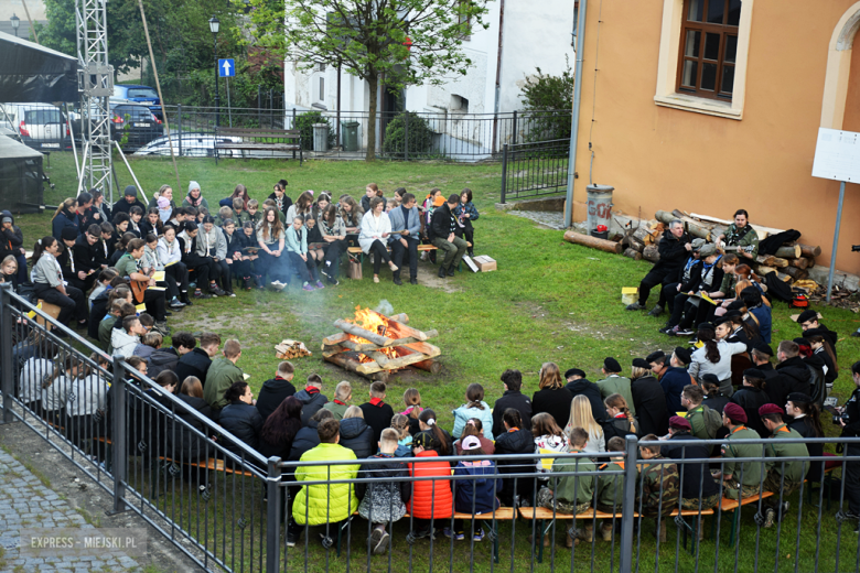	Blask ognia, dźwięk gitar i harcerskie melodie – ruszył Srebrnogórski Festiwal Piosenki Harcerskie