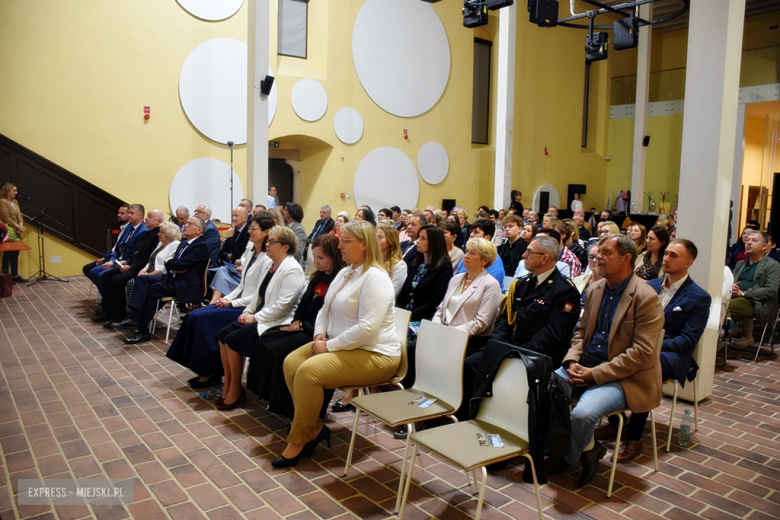 Uroczysta sesja Rady Miejskiej w Złotym Stoku z okazji 35-lecia odrodzenia samorządu terytorialnego