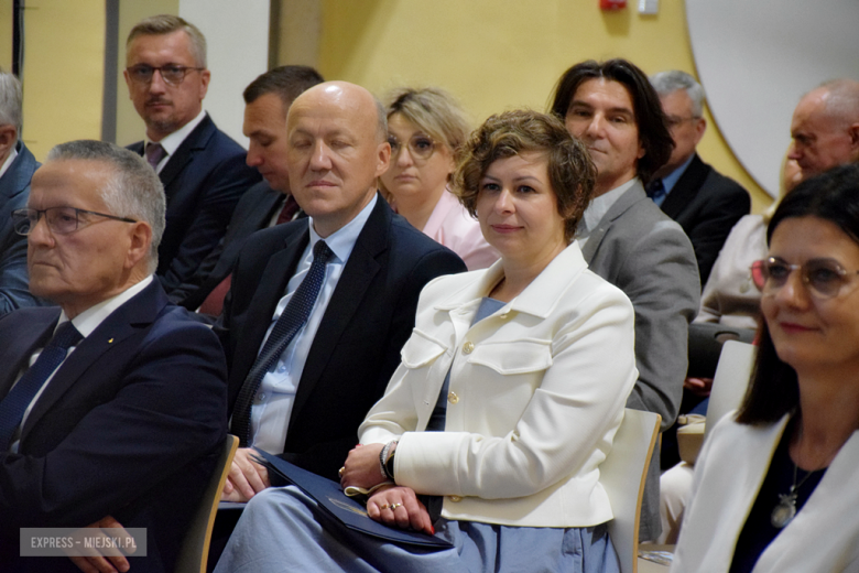 Uroczysta sesja Rady Miejskiej w Złotym Stoku z okazji 35-lecia odrodzenia samorządu terytorialnego