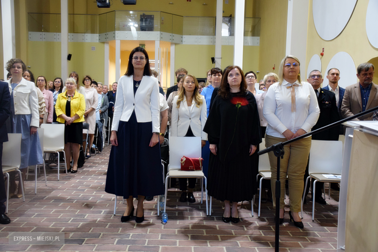 Uroczysta sesja Rady Miejskiej w Złotym Stoku z okazji 35-lecia odrodzenia samorządu terytorialnego