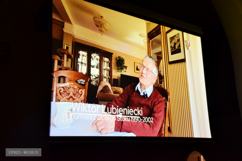 Uroczysta sesja Rady Miejskiej w Złotym Stoku z okazji 35-lecia odrodzenia samorządu terytorialnego
