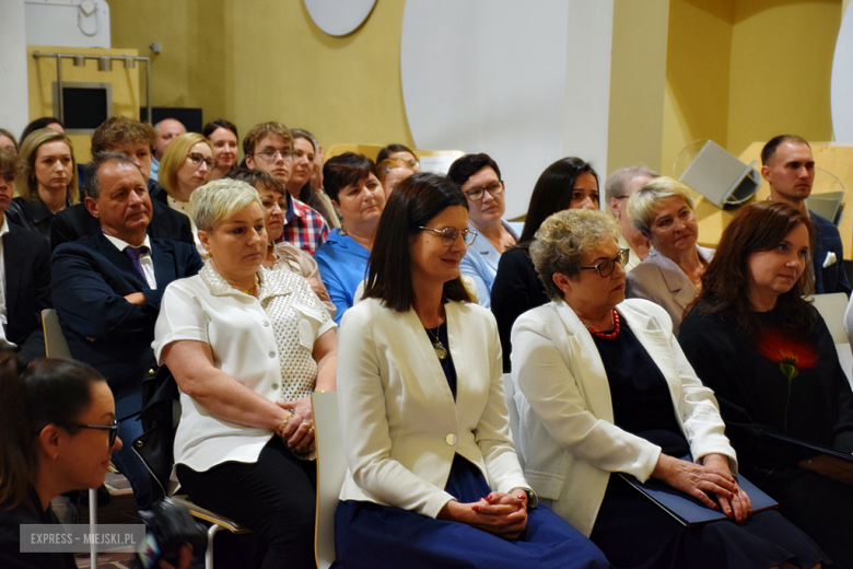 Uroczysta sesja Rady Miejskiej w Złotym Stoku z okazji 35-lecia odrodzenia samorządu terytorialnego