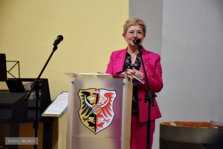 Uroczysta sesja Rady Miejskiej w Złotym Stoku z okazji 35-lecia odrodzenia samorządu terytorialnego