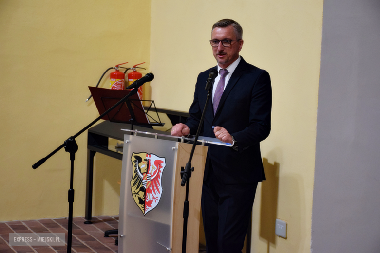 Uroczysta sesja Rady Miejskiej w Złotym Stoku z okazji 35-lecia odrodzenia samorządu terytorialnego
